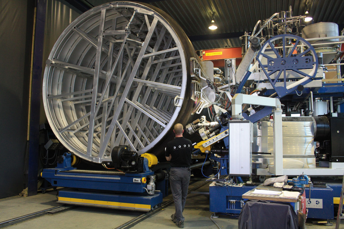 Infrapipe - A Krah machine is making a DN3000